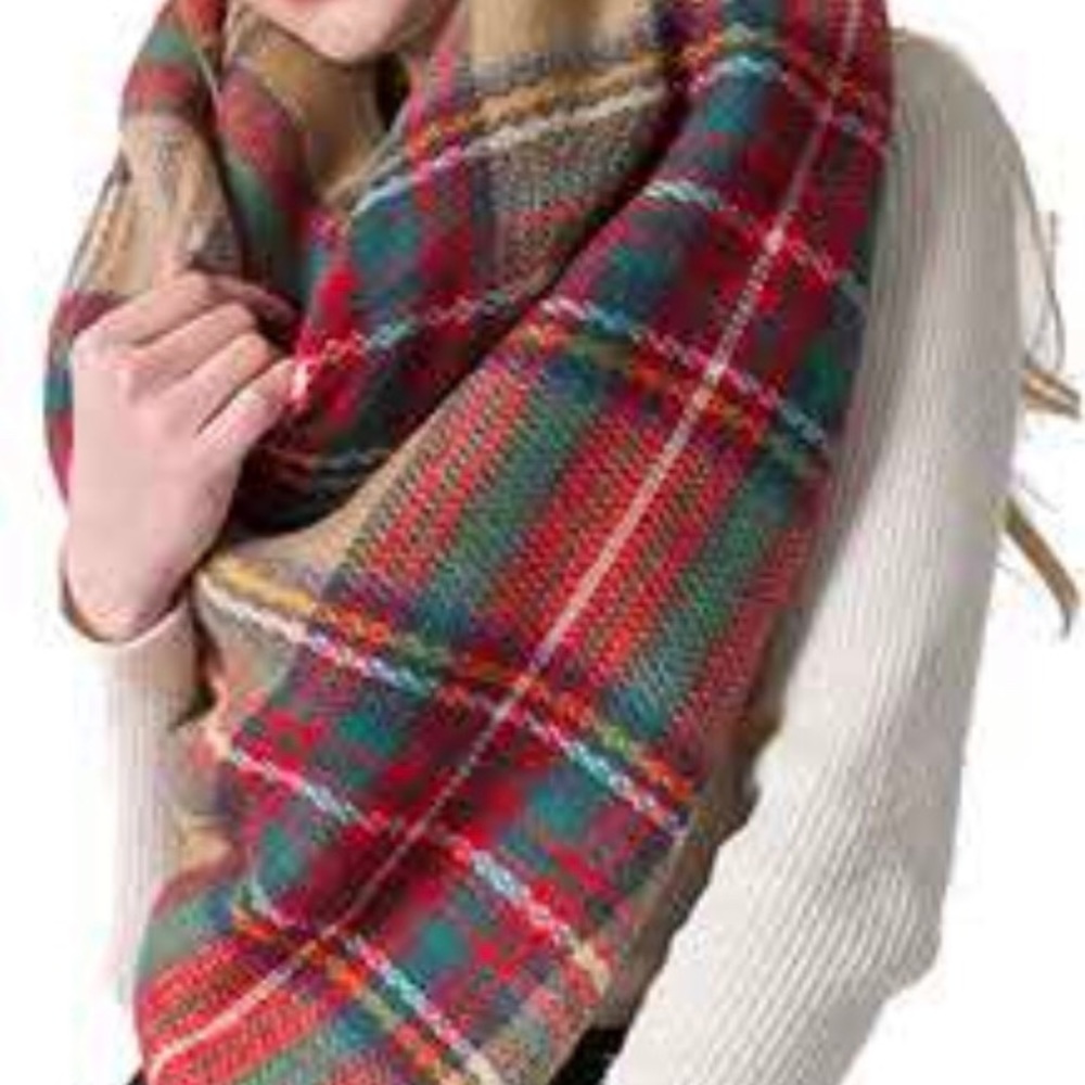 The perfect plaid scarf.